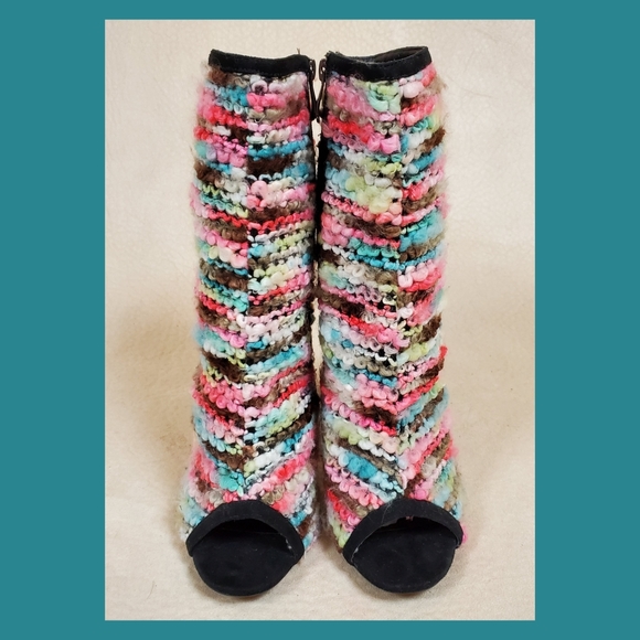 Yarn bootie heels - Picture 2 of 8